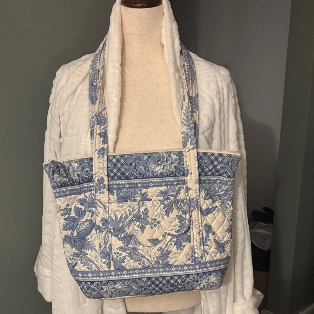 Vera Bradley Floral Blue and Cream Tote Bag